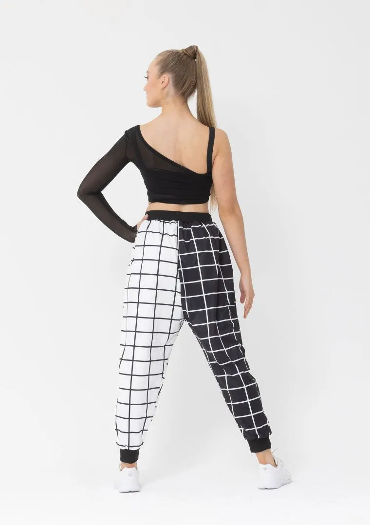 Studio 7 Eden Single Sleeve Crop | Black