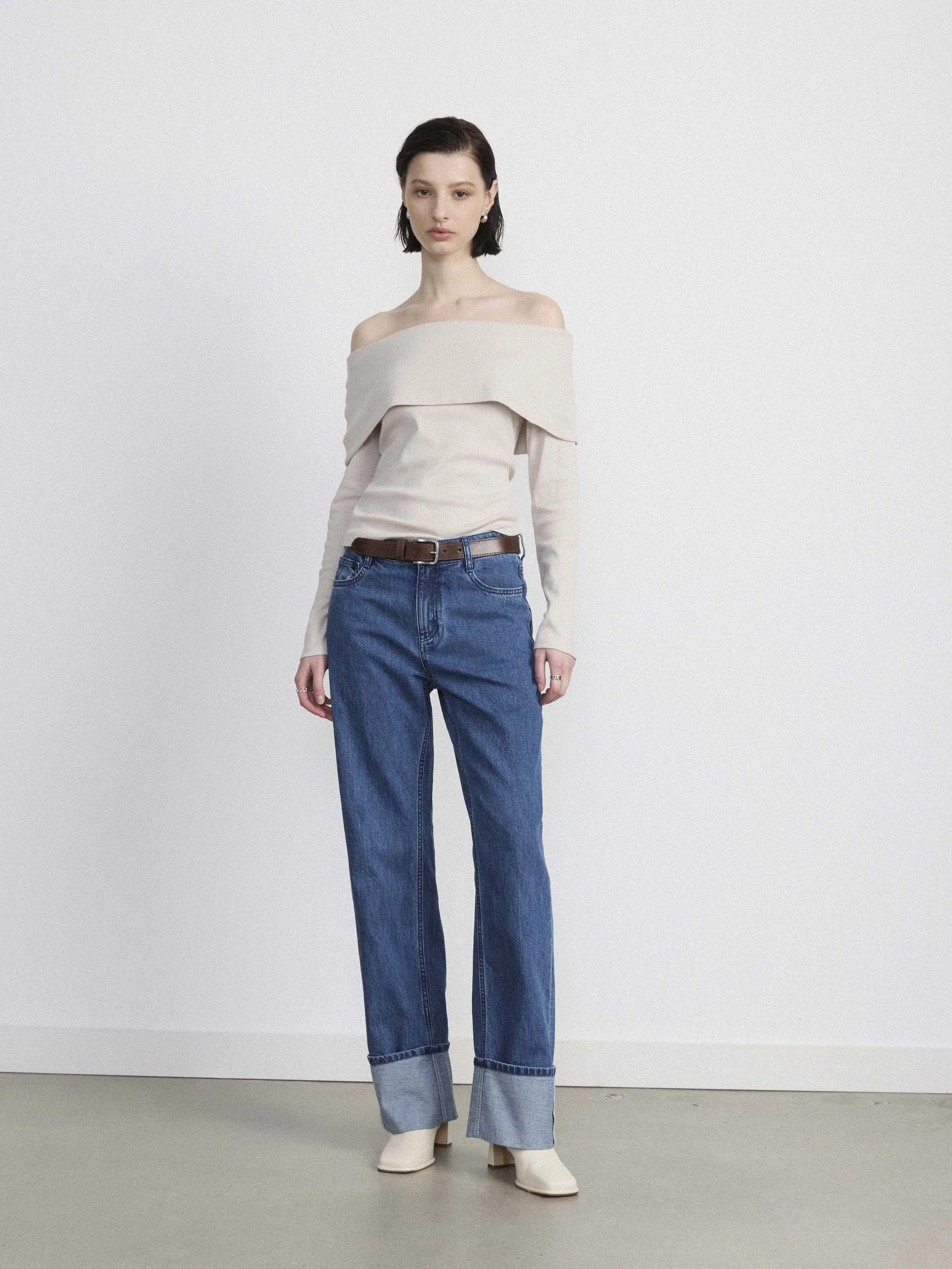 The Off Shoulder Top in Grey