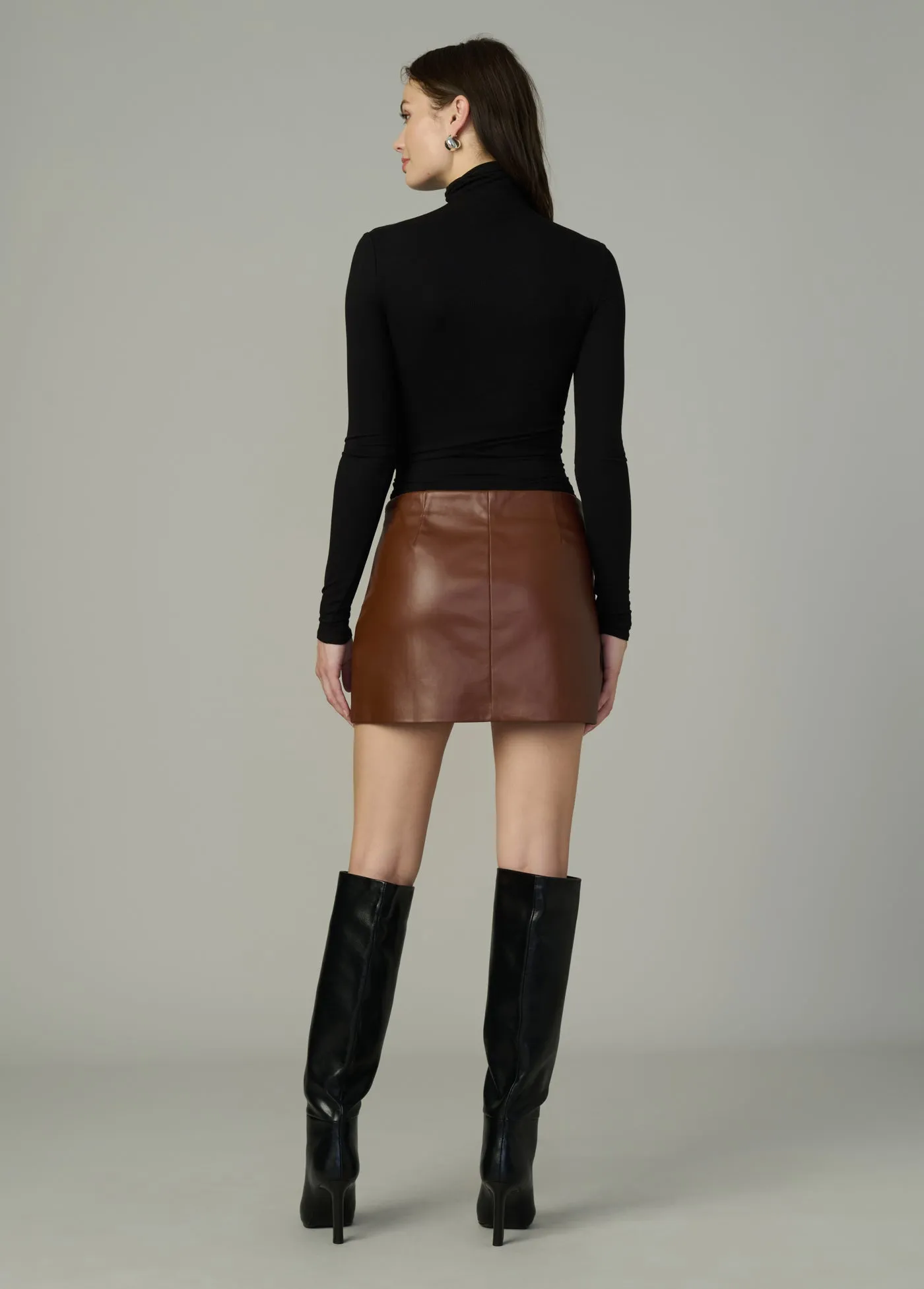 THE VEGAN LEATHER MINI SKIRT