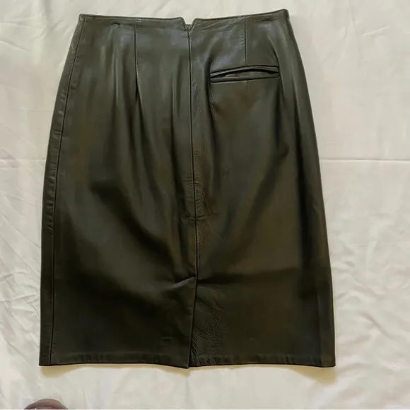 Vintage Lanna Black Leather Slim Pencil Skirt Size 8/10 Made in USA