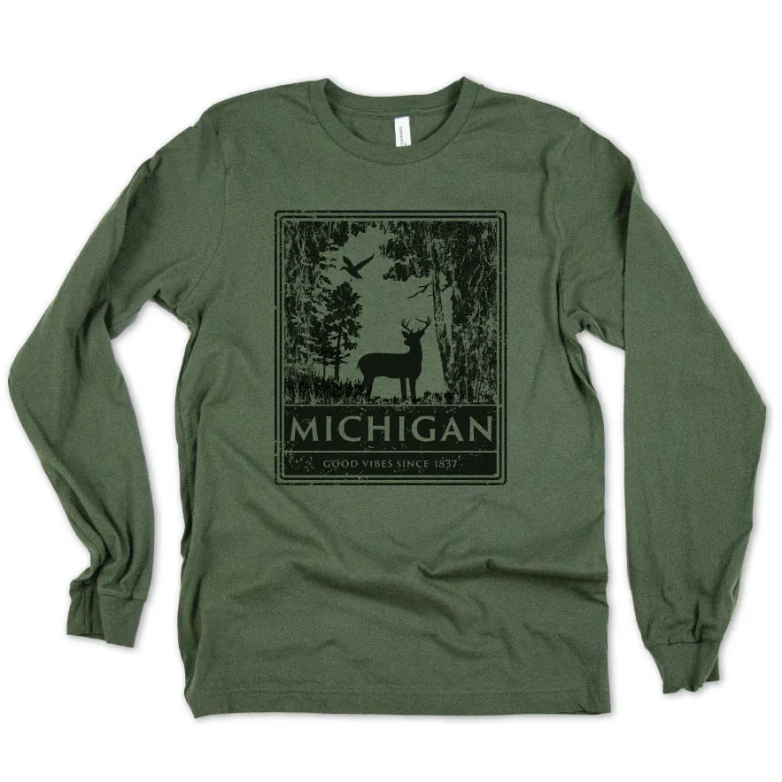 White-tailed long sleeve tee