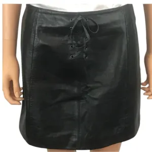 Wilsons black leather mini skirt size 8!