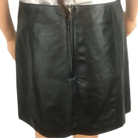 Wilsons black leather mini skirt size 8!