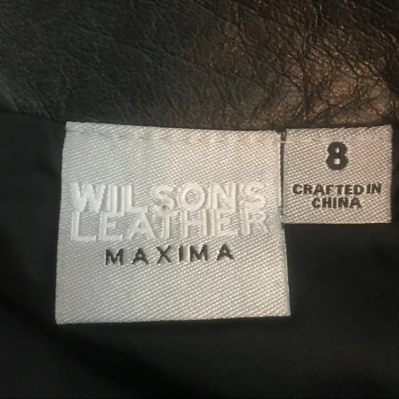 Wilsons black leather mini skirt size 8!