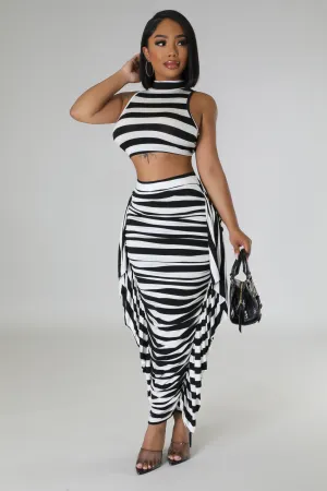 Women's Crop Top High Waisted Ruched White/Black Skirt Set