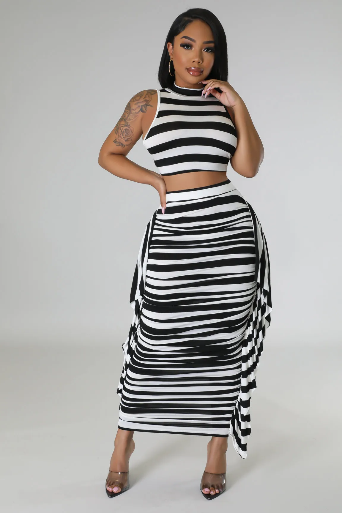 Women's Crop Top High Waisted Ruched White/Black Skirt Set