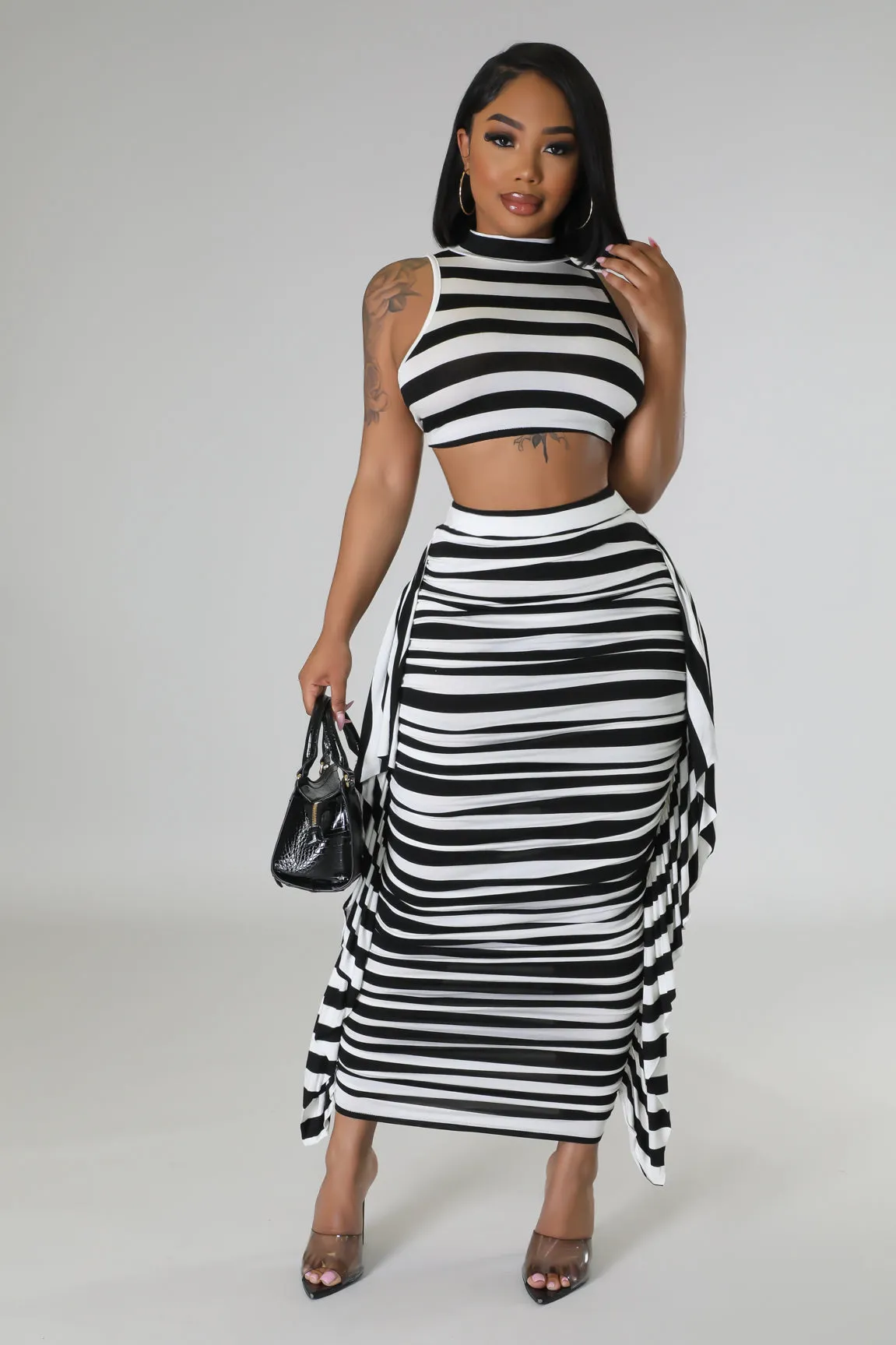 Women's Crop Top High Waisted Ruched White/Black Skirt Set