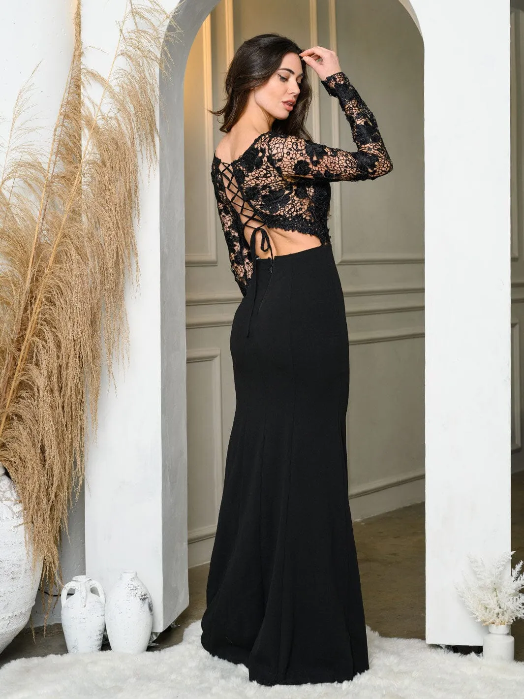 WOMEN'S LONG SLEEVE V-NECK OPEN BACK LACE MAXI DRESS