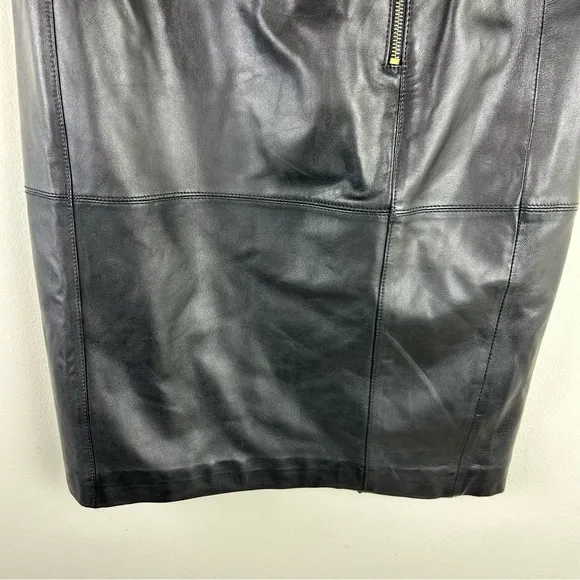 Worthington Lambskin Leather black zipper front pencil skirt size: 10