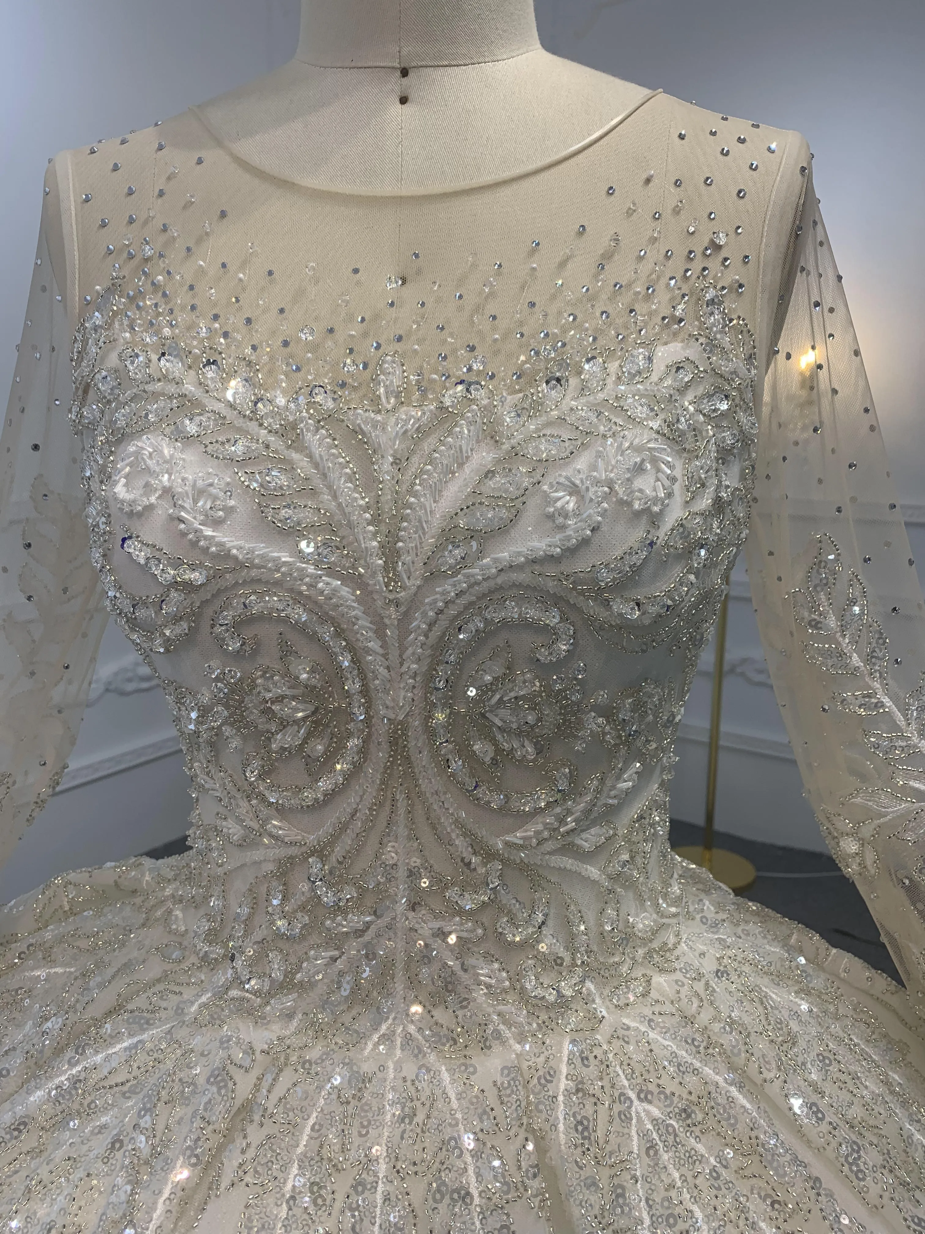 Z038-BYG OWN DESIGN WITH LONG SLEEVES AND LUXURIOUS BEADING LACE BALL GOWN