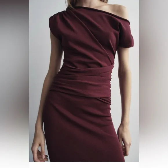 ✨✨ZARA DRAPED KNIT MIDI DRESS✨✨