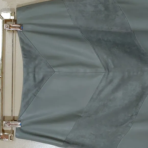 Zara Faux Leather Suede Olive Green Skirt NWOT M