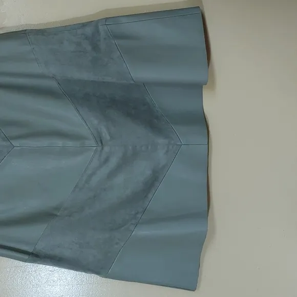 Zara Faux Leather Suede Olive Green Skirt NWOT M