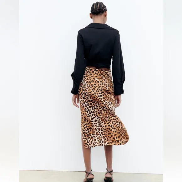 Zara Tiger 🐅 Print ANIMAL PRINT SKIRT. Size M